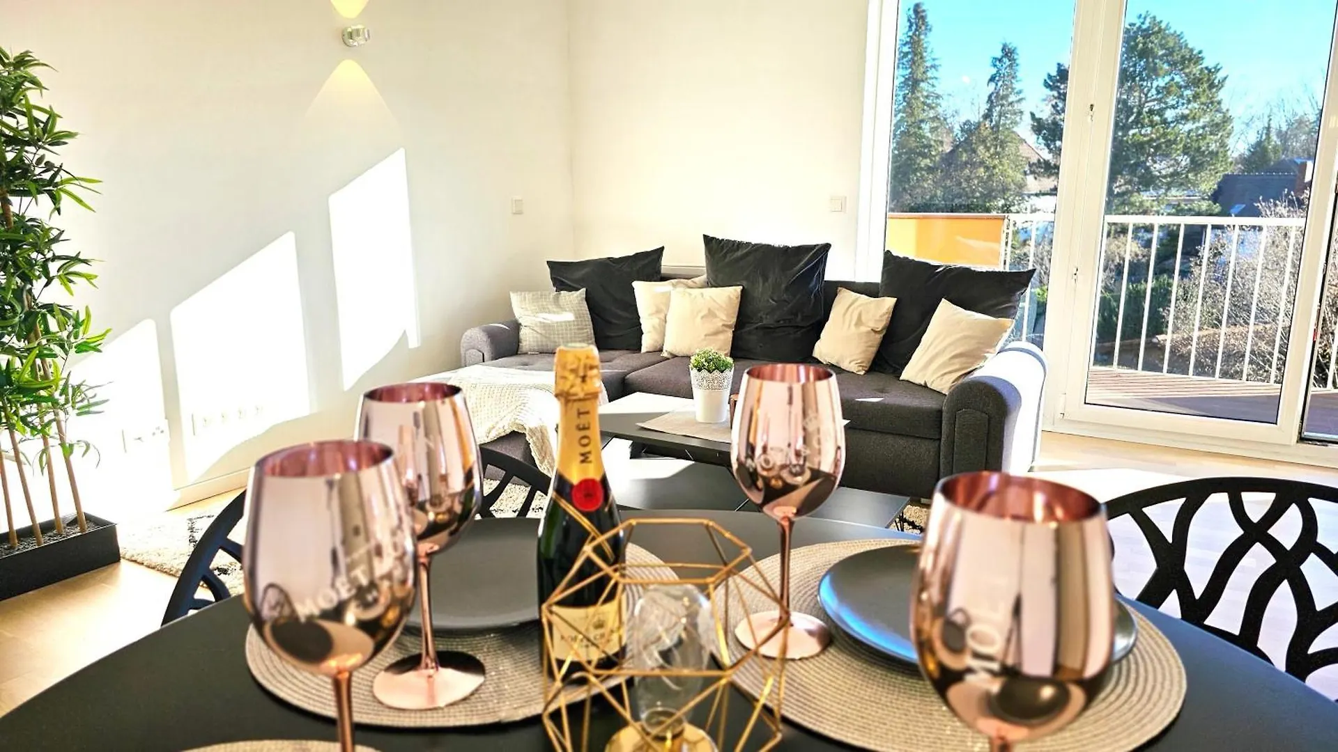 Amazing, Spacious Apartment In Excellent Location Mnichov 0*,  Německo